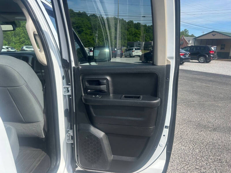 2016 RAM 1500 Express