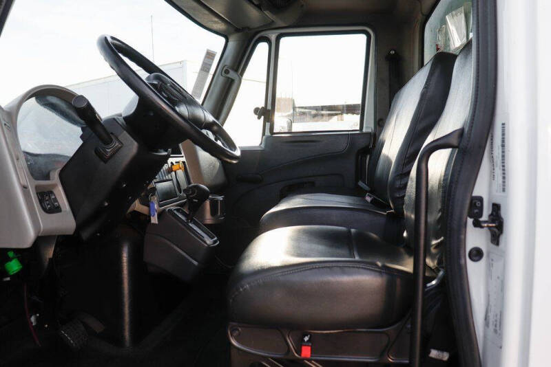 2019 International DuraStar 4300