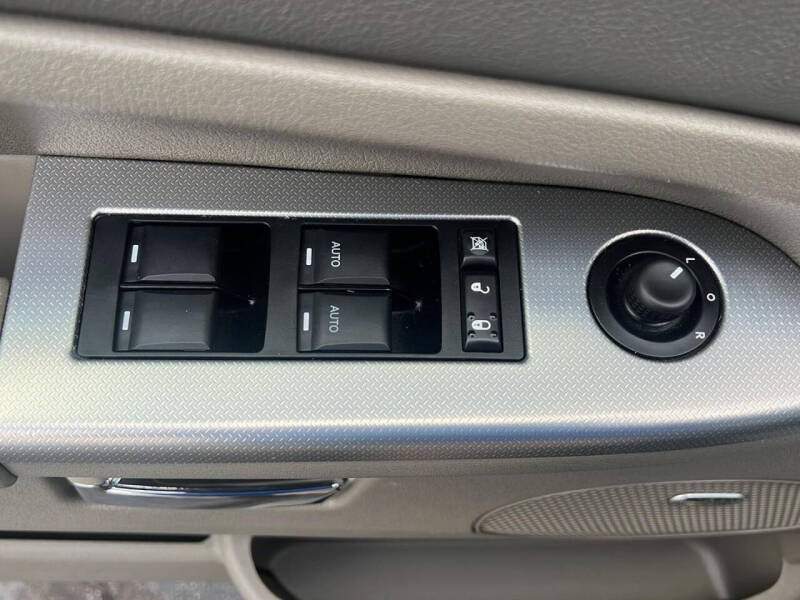2009 Jeep Grand Cherokee Laredo