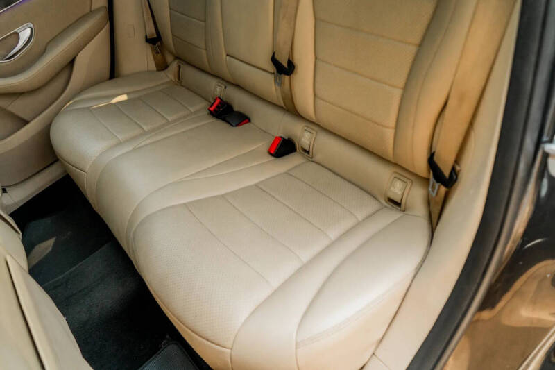 2020 Mercedes-Benz GLC GLC 300