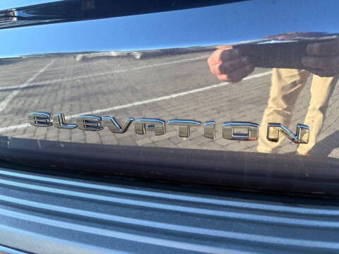 2026 GMC Yukon Elevation