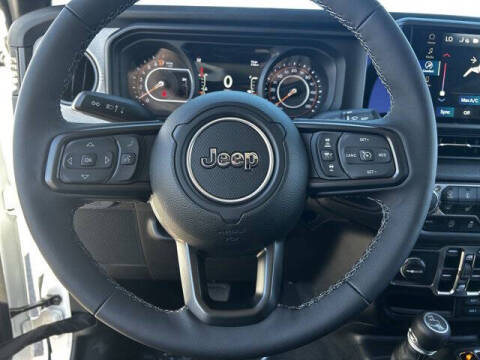 2025 Jeep Gladiator Sport S