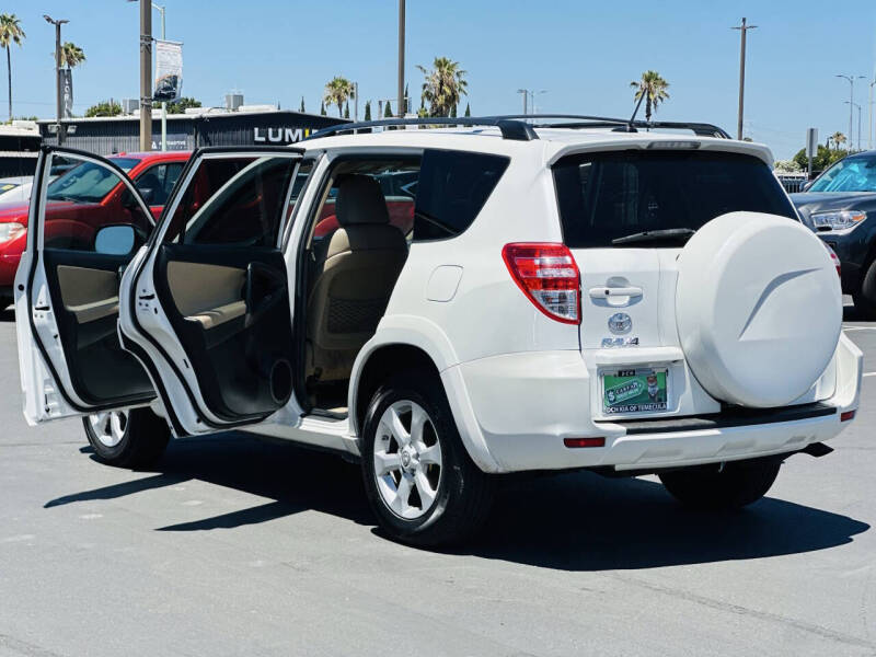 2011 Toyota RAV4 Limited