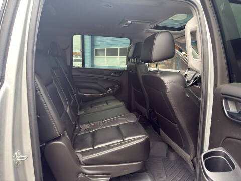 2017 Chevrolet Suburban LT