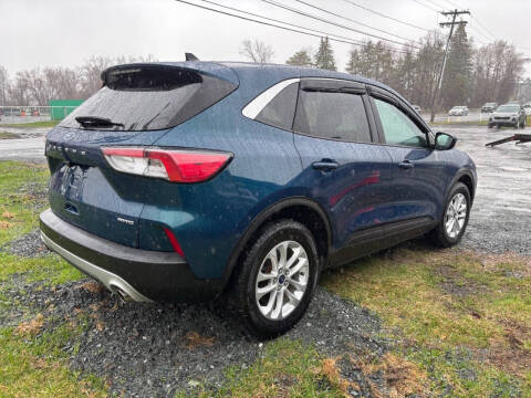 2020 Ford Escape SE