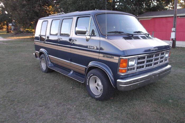 1989 Dodge Ram Van