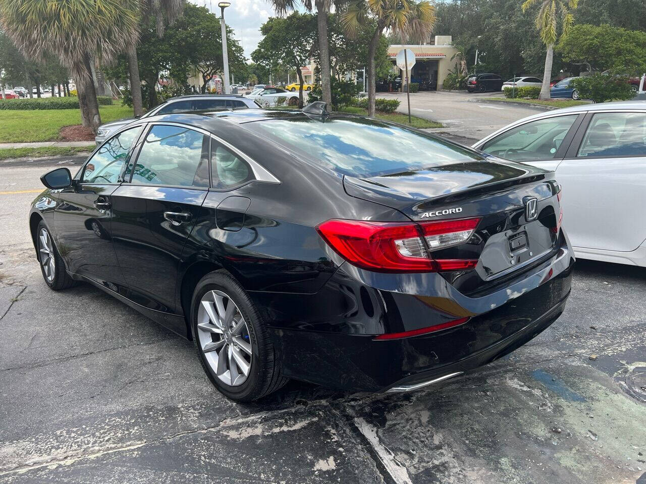 2022 HONDA Accord Sedan - $25,888
