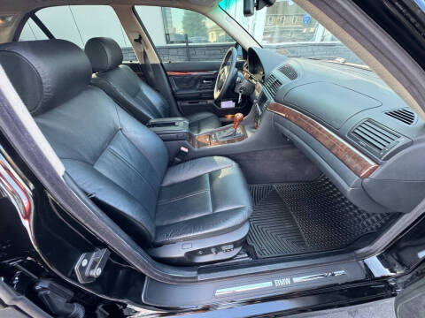 2001 BMW 7 Series 740i