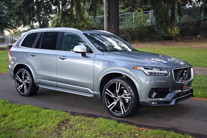 2017 Volvo XC90 T5 R-Design