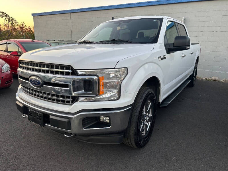 2020 Ford F-150 XLT photo 2