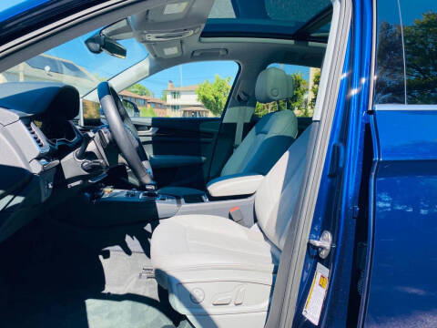 2018 Audi Q5 2.0T quattro Premium Plus