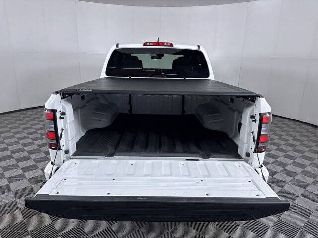 2023 Nissan Frontier SV