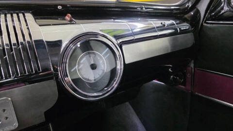 1942 Ford Super Deluxe