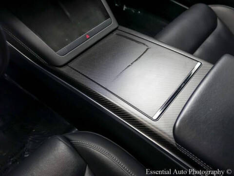 2022 Tesla Model S Plaid