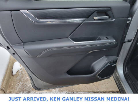 2024 GMC Acadia Elevation