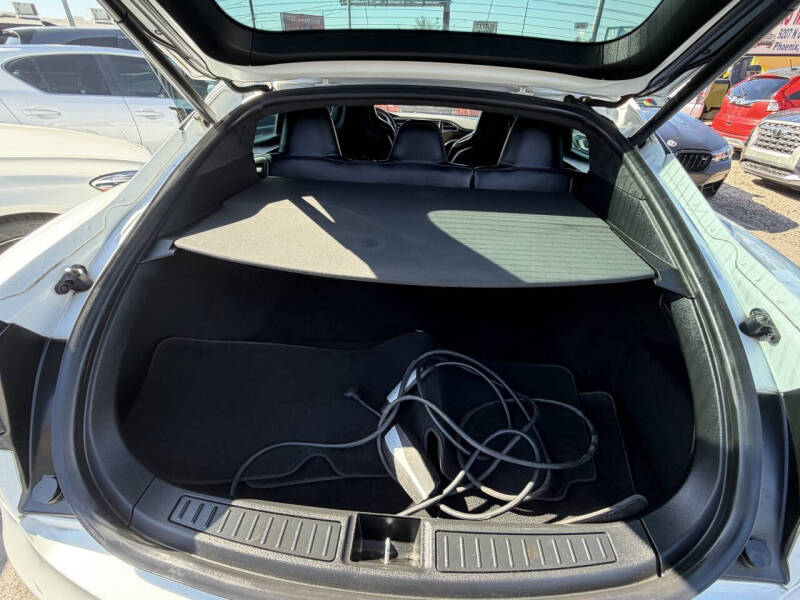 2015 Tesla Model S 85D