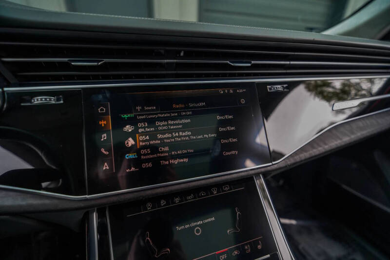 2019 Audi Q8 quattro Prestige 55 TFSI