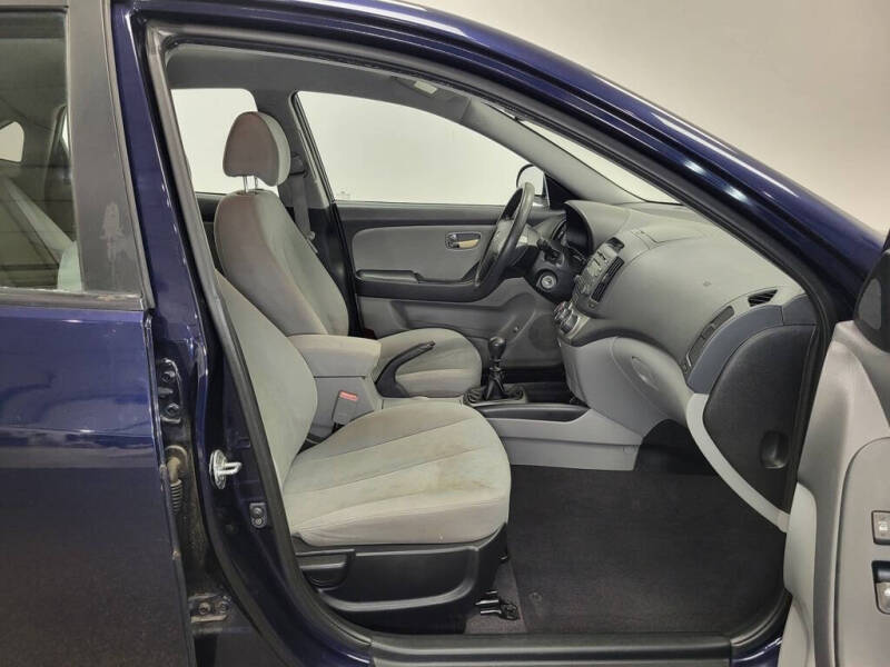 2010 Hyundai Elantra Blue