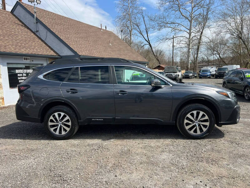2022 Subaru Outback Premium