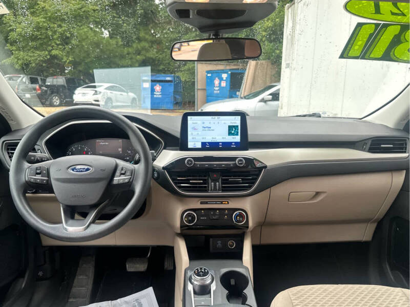 2021 Ford Escape SE