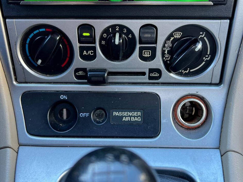 2005 Mazda MX-5 Miata