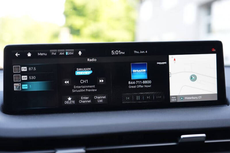 2025 Genesis GV70 2.5T Standard