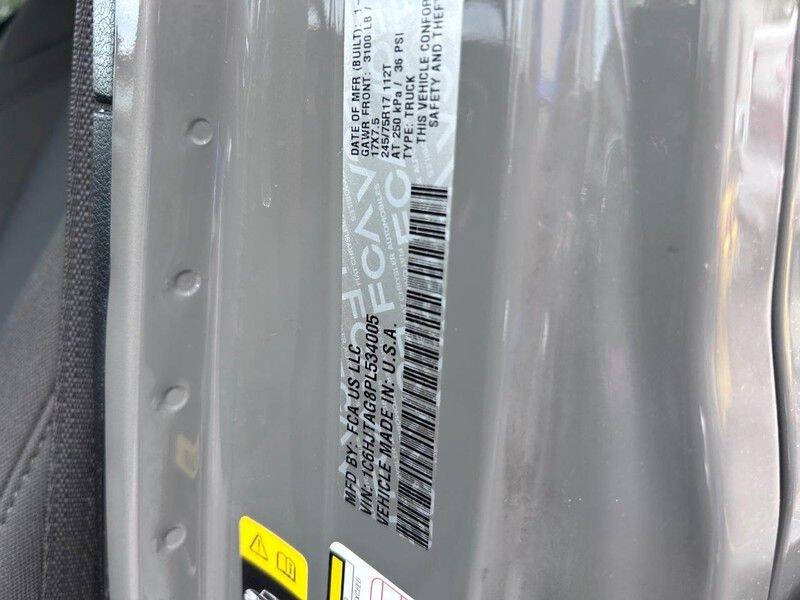 2023 Jeep Gladiator Sport