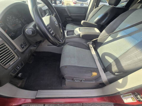 2004 Nissan Titan SE
