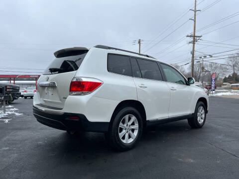 2013 Toyota Highlander SE
