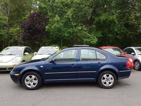 2004 Volkswagen Jetta for sale at M & M Auto Brokers in Chantilly VA