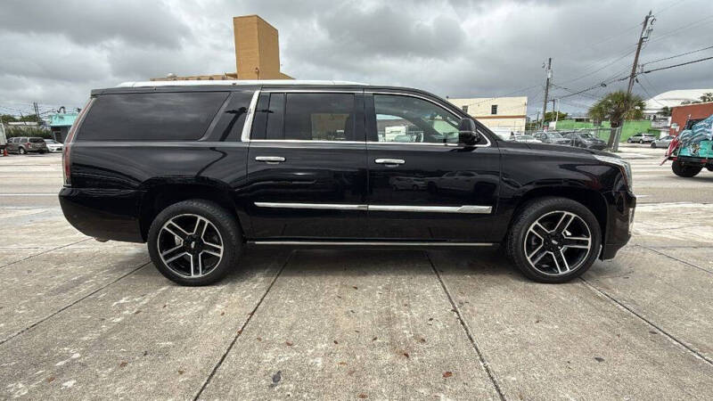 2018 Cadillac Escalade ESV Platinum