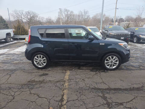 2019 Kia Soul +
