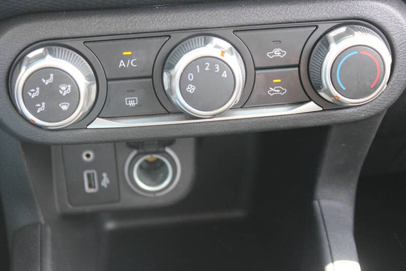 2023 Nissan Kicks S