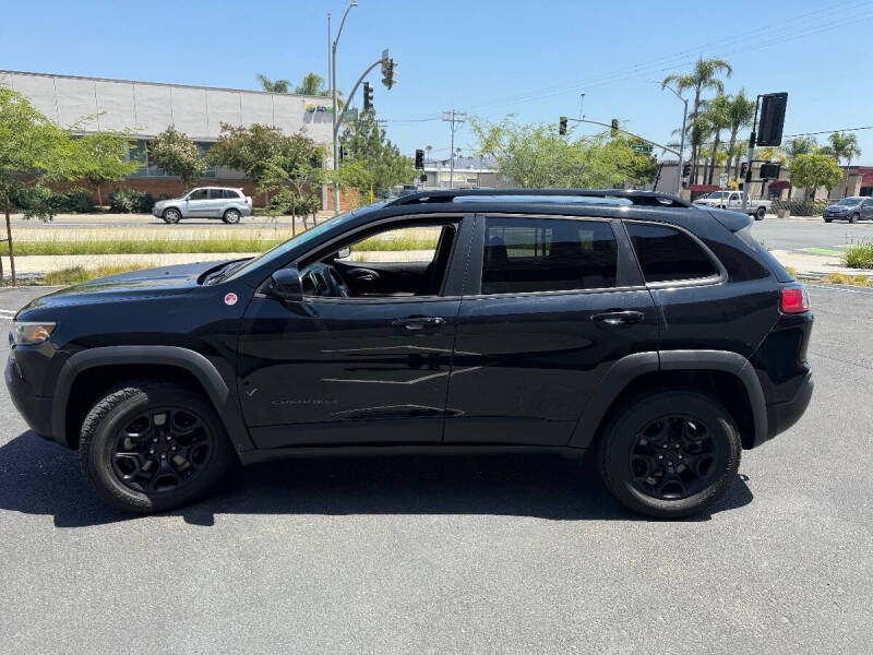 2022 Jeep Cherokee Trailhawk