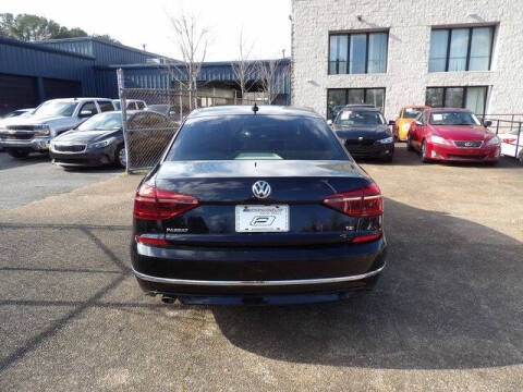 2018 Volkswagen Passat 2.0T R-Line