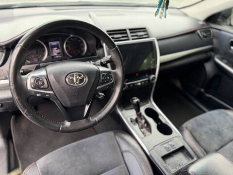 2015 Toyota Camry SE