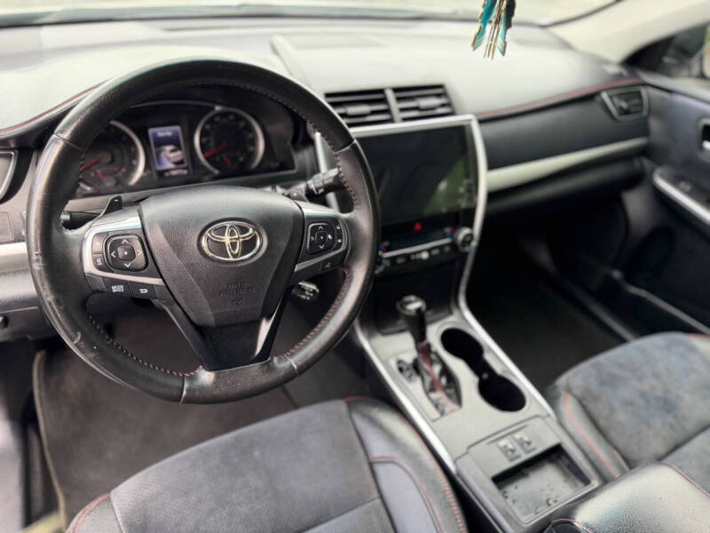 2015 Toyota Camry SE