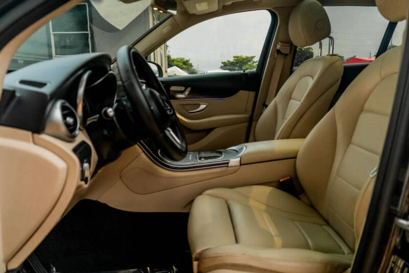 2020 Mercedes-Benz GLC GLC 300