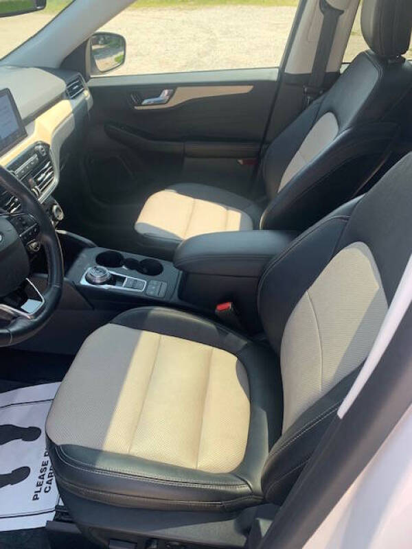 2021 Ford Escape Titanium