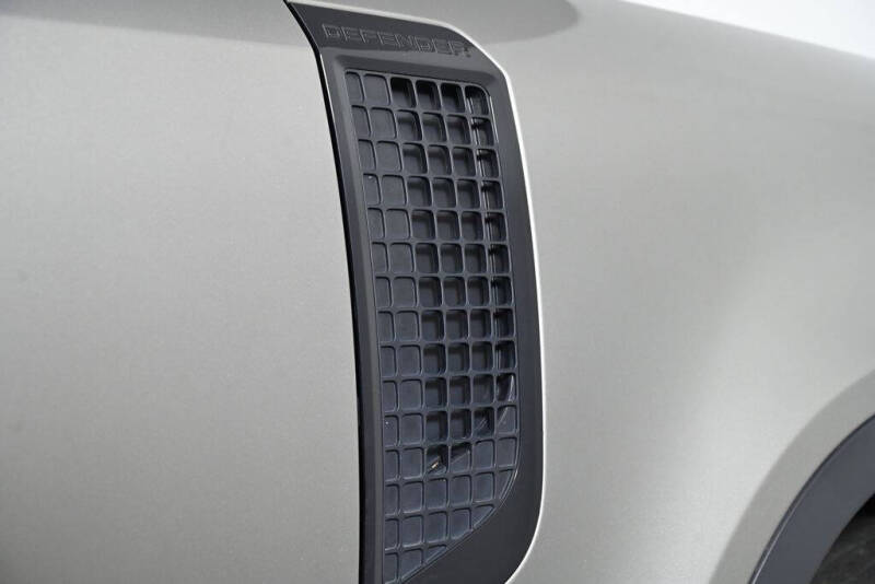 2023 Land Rover Defender