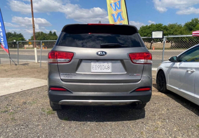 2016 Kia Sorento EX