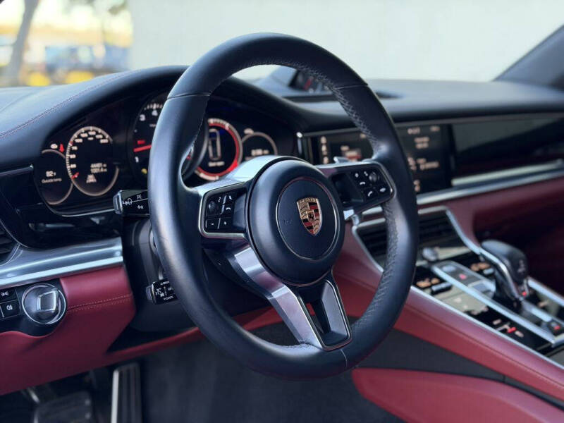 2018 Porsche Panamera 4S