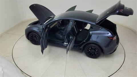 2025 Tesla Model Y Long Range