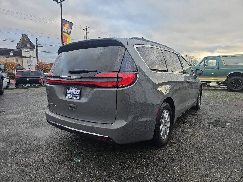 2022 Chrysler Pacifica Touring L