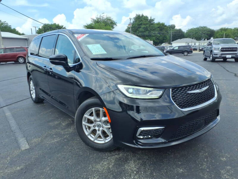 2024 Chrysler Pacifica Touring L