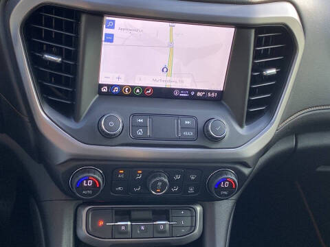 2023 GMC Acadia AT4