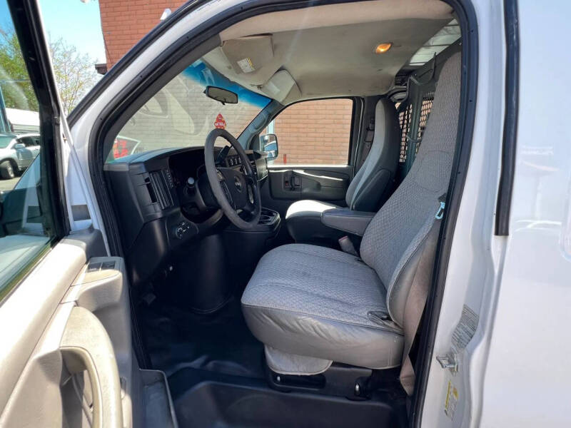 2014 GMC Savana 2500