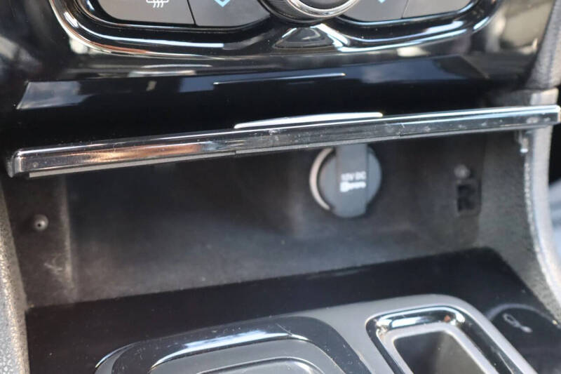 2021 Chrysler 300 S V6