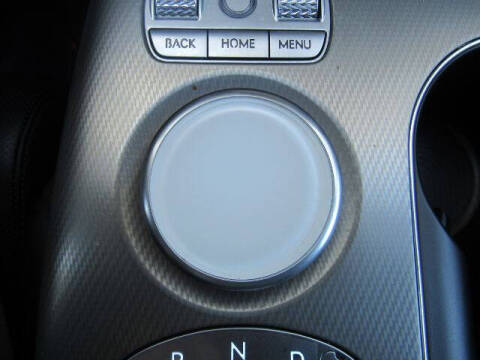 2024 Genesis GV60 Standard