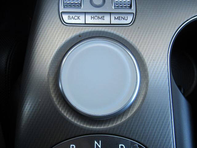 2024 Genesis GV60 Standard